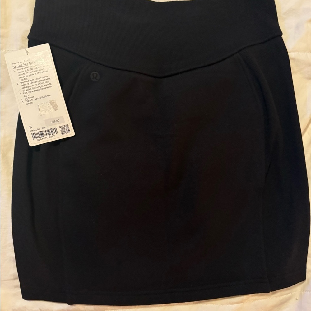Scuba HR Mini Skirts, Size Small, NWT - Picture 5 of 8
